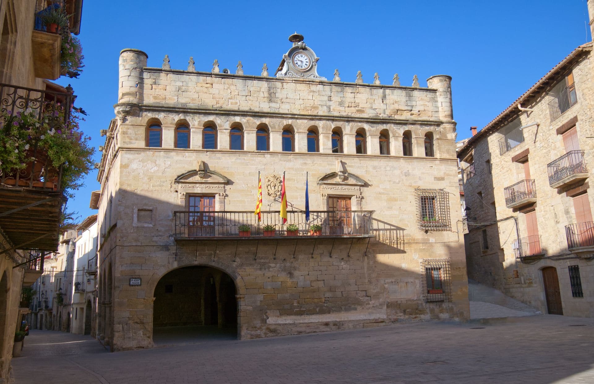 fresneda ayuntamiento