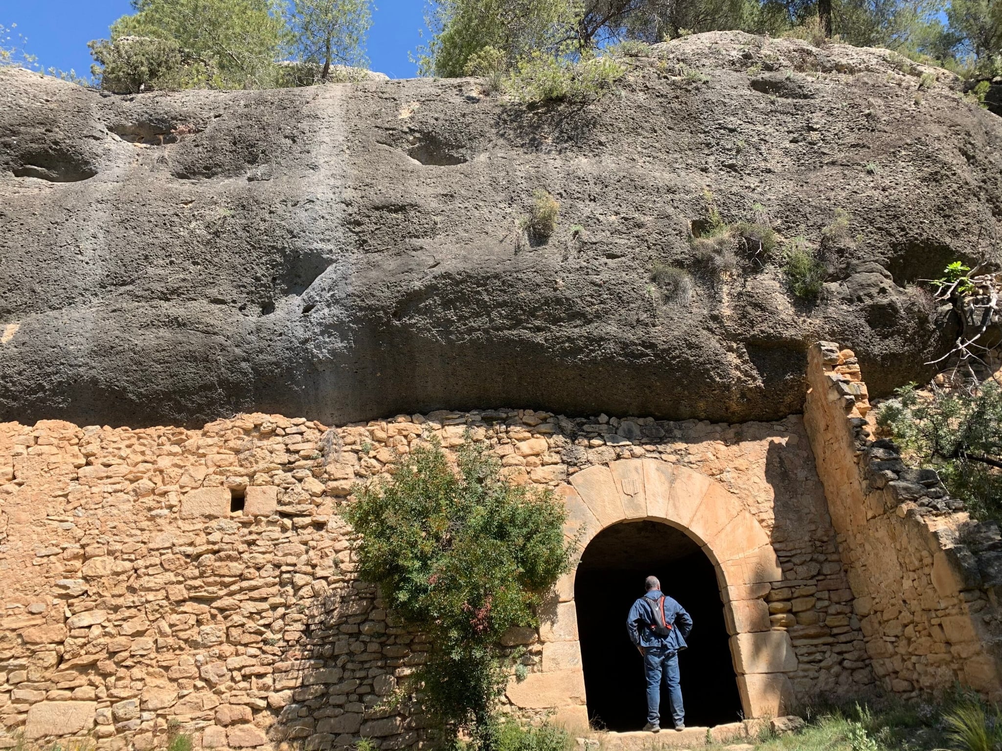 Camino de La Portellada-Fórnoles-Ermita de Montserrate (PR-TE-161)