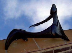 ROBIN BROWN. ESCULTURA